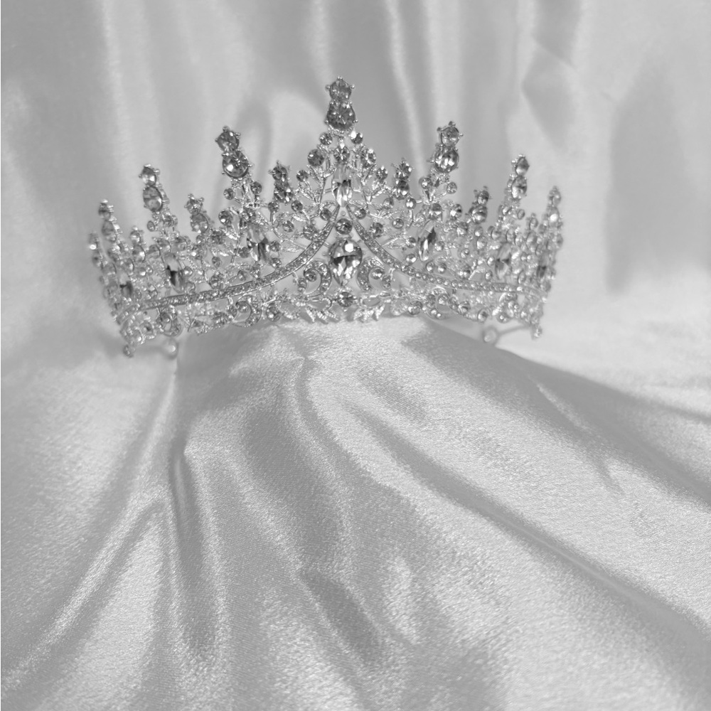 Elegant Silver Tiara